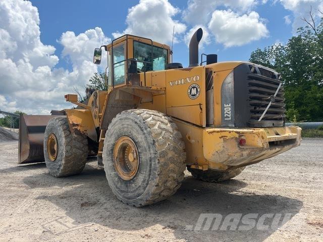 Volvo L220E Kolesové nakladače