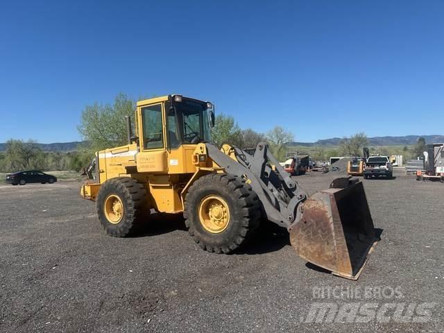 Volvo L70D Kolesové nakladače