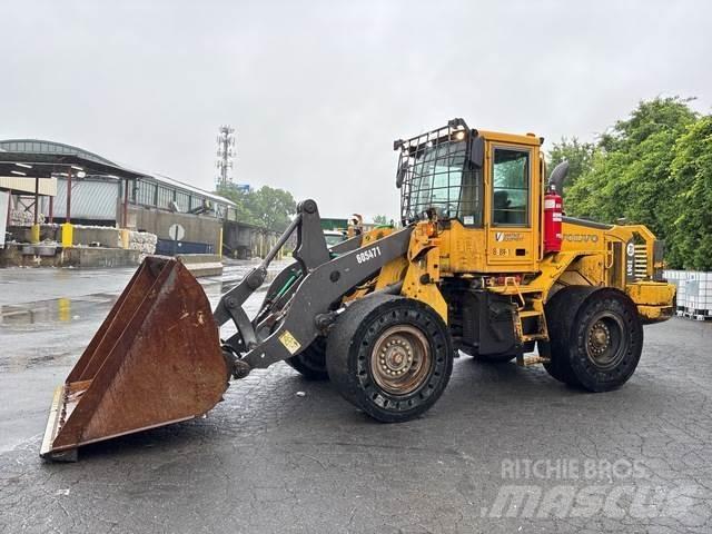 Volvo L90E Kolesové nakladače