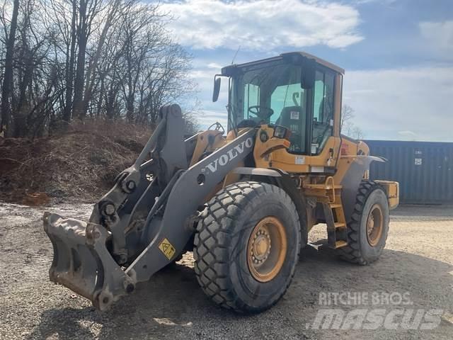 Volvo L90F Kolesové nakladače