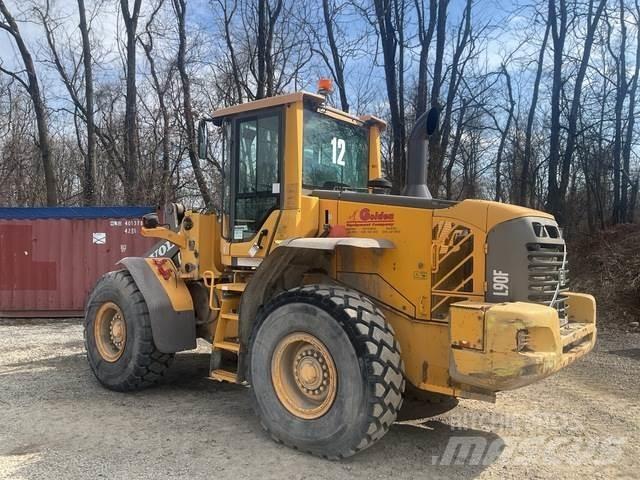 Volvo L90F Kolesové nakladače