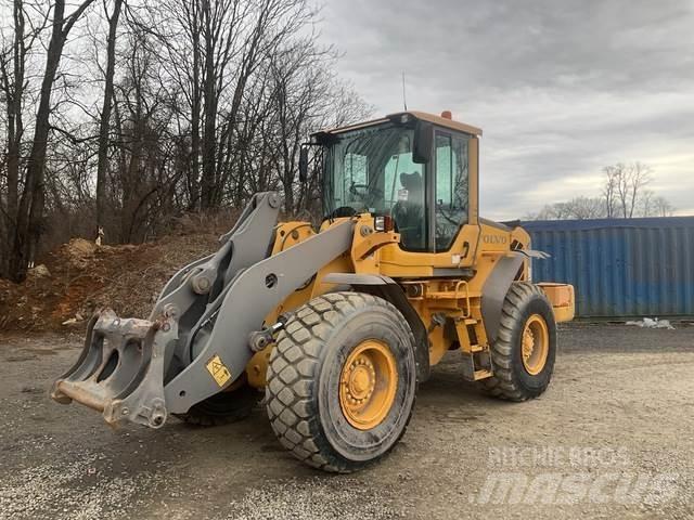 Volvo L90F Kolesové nakladače