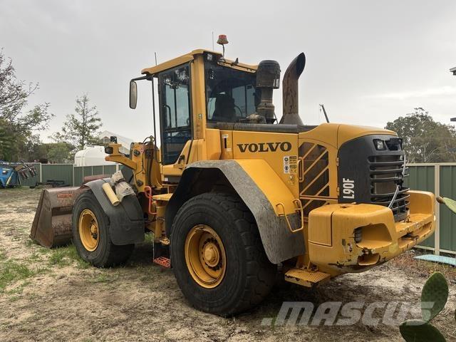 Volvo L90F Kolesové nakladače