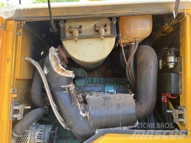 Volvo L90F Kolesové nakladače