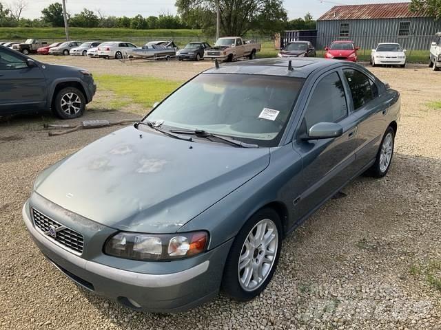 Volvo S60 Automobily