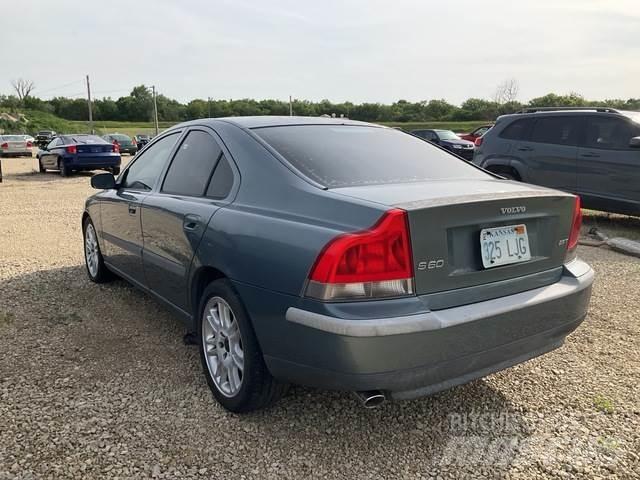 Volvo S60 Automobily