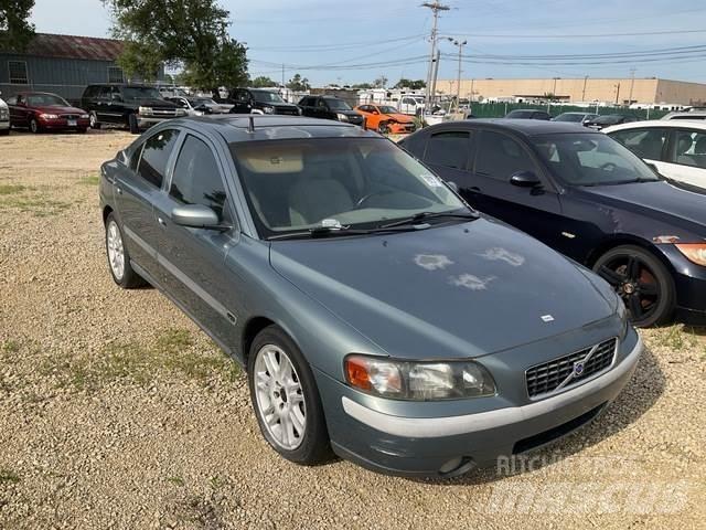 Volvo S60 Automobily
