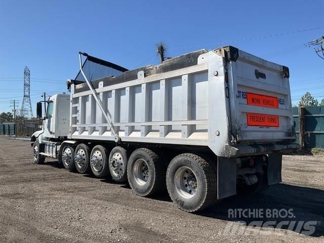 Volvo VHD Sklápače