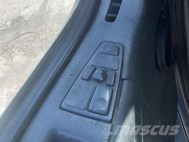 Volvo VHD104F Ďalšie nákladné vozidlá