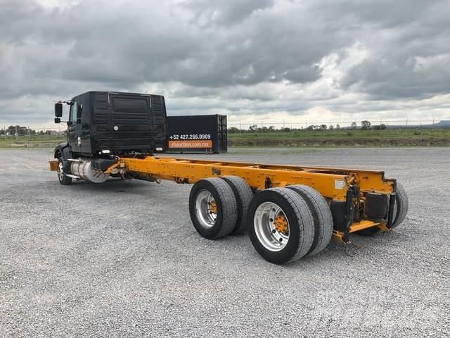 Volvo VHD64F Kabíny a interiér