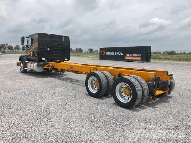 Volvo VHD64F Kabíny a interiér