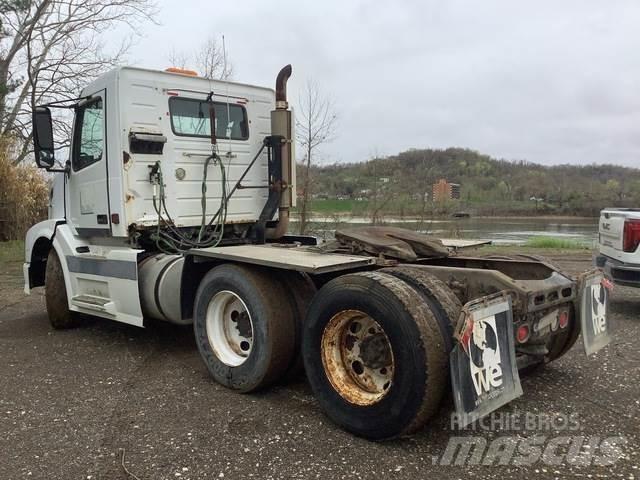 Volvo VNL Ťahače