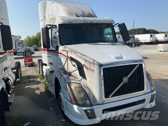 Volvo VNL Ťahače