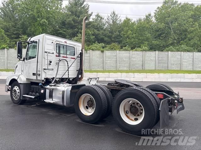 Volvo VNL Ťahače