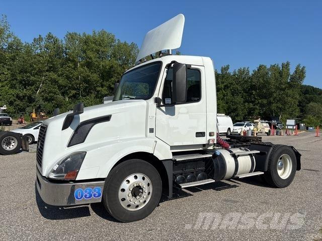 Volvo VNL Ťahače