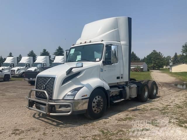Volvo VNL 300 Ťahače