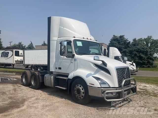 Volvo VNL 300 Ťahače