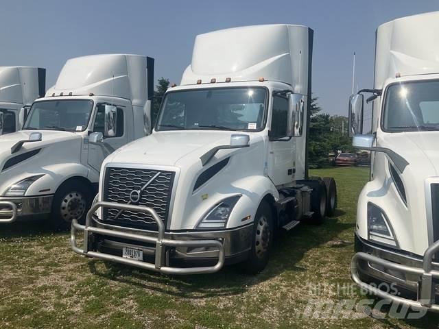 Volvo VNL 300 Ťahače