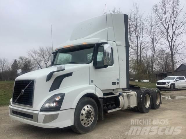 Volvo VNL300 Ťahače