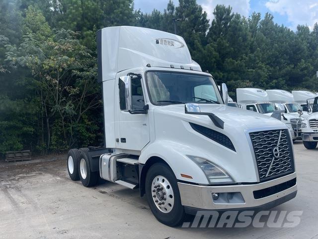 Volvo VNL300 Ťahače