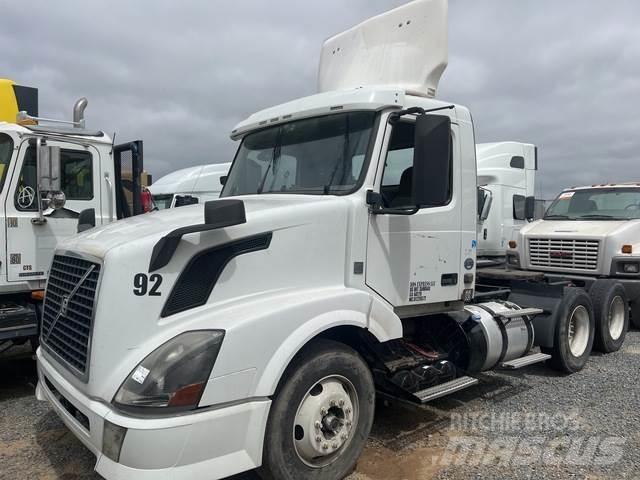 Volvo VNL64 Ťahače