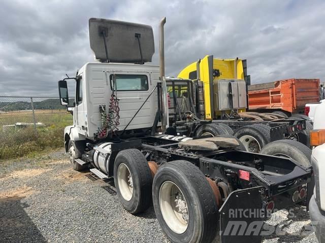 Volvo VNL64 Ťahače