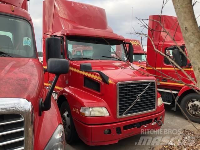 Volvo VNM42T Ťahače