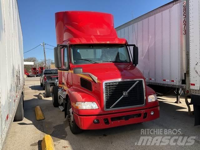 Volvo VNM42T Ťahače