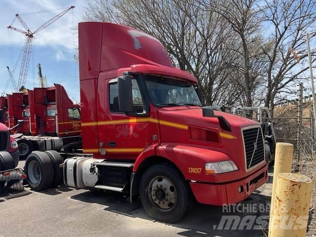 Volvo VNM42T Ťahače