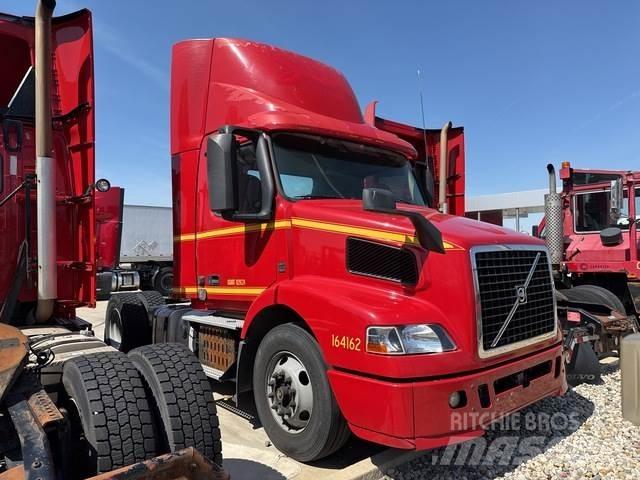 Volvo VNM42T Ťahače