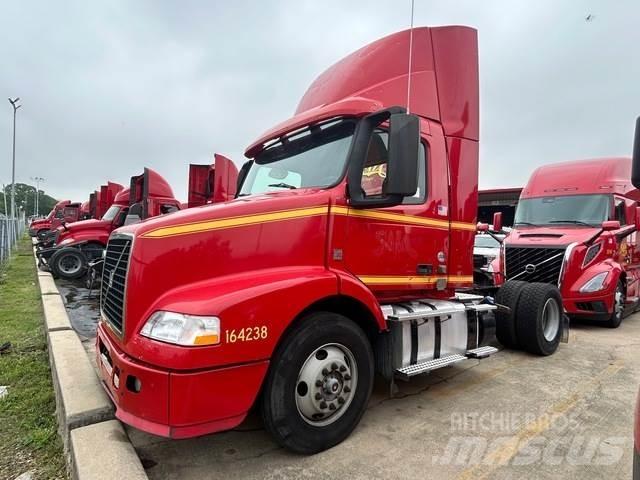 Volvo VNM42T Ťahače