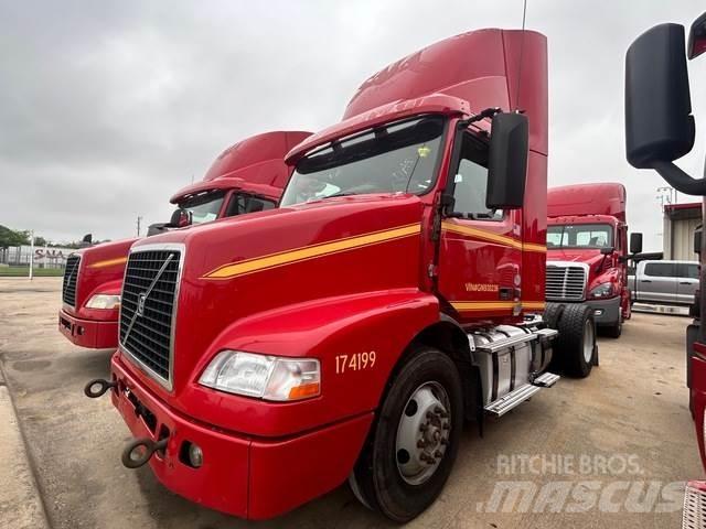 Volvo VNM42T Ťahače