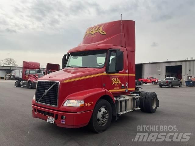 Volvo VNM42T Ťahače