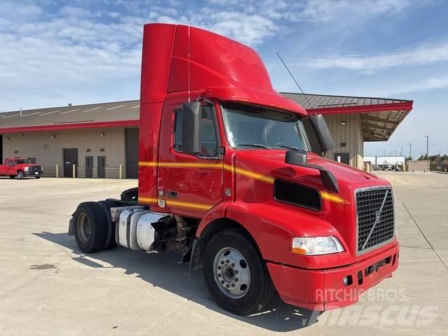 Volvo VNM42T Ťahače
