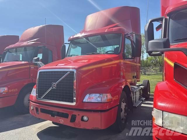 Volvo VNM42T Ťahače
