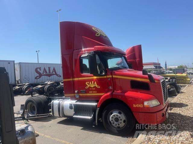 Volvo VNM42T Ťahače