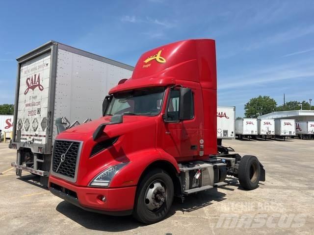 Volvo VNM42T Ťahače