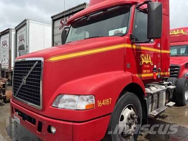 Volvo VNM42T Ťahače