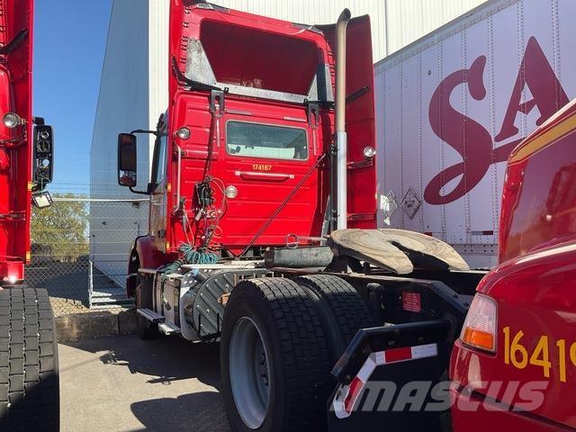 Volvo VNM42T Ťahače