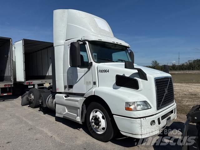 Volvo VNM64T Ťahače