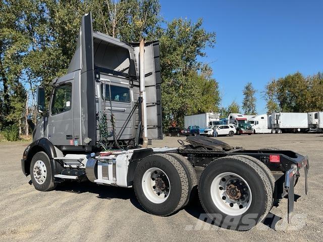 Volvo VNR 300 Ťahače