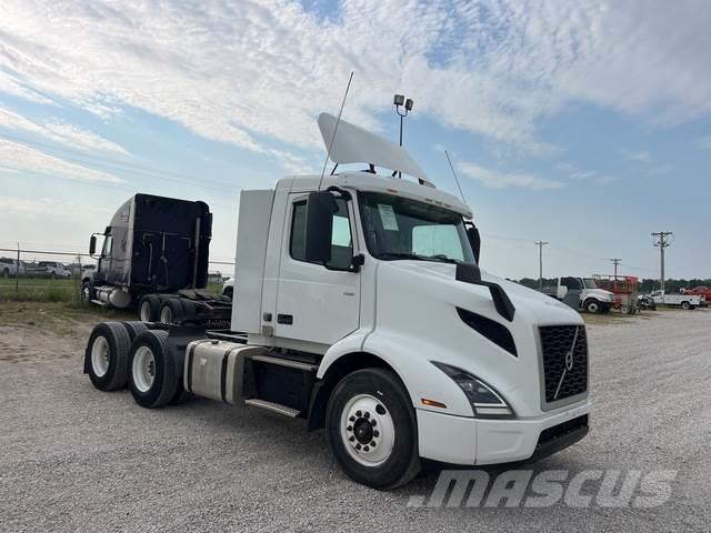 Volvo VNR64300 Ťahače