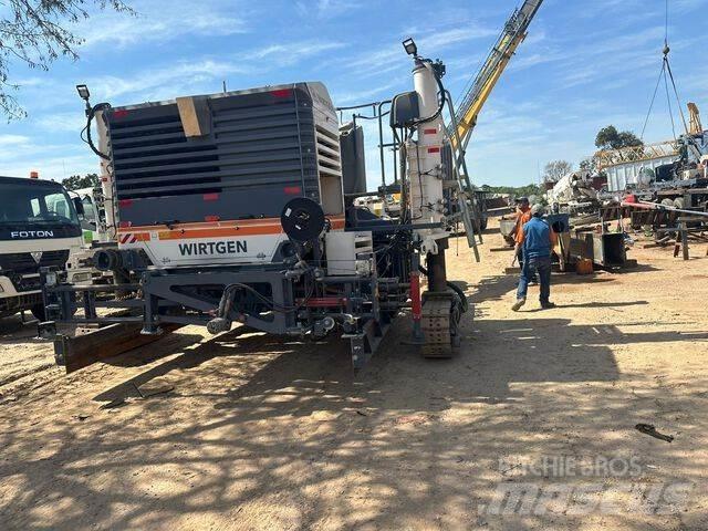 Wirtgen SP25 Stroje na betónové dlaždice