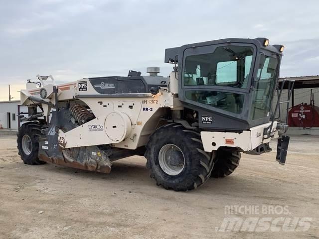Wirtgen WR2000 Pôdne kompaktory