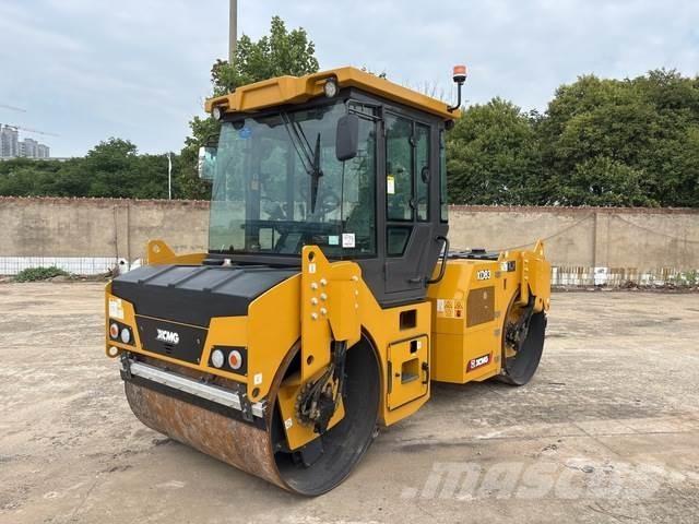 XCMG XD83 Tandemové valce