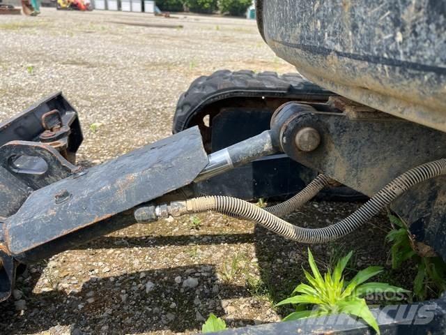 Yanmar VIO17 Pásové rýpadlá