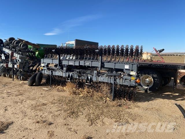 YETTER 3530 Stavebníctvo - ostatné