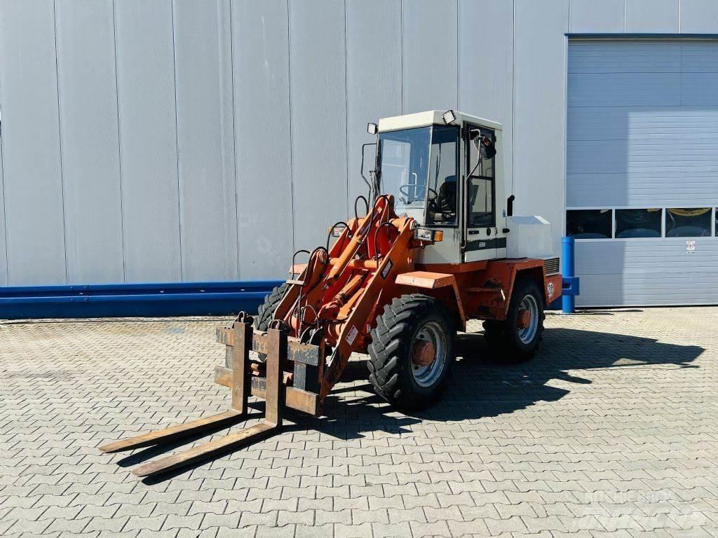 Schaeff KL835 Šmykom riadené nakladače