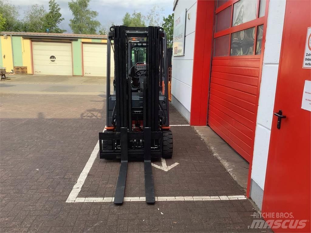 Toyota 8FBE18T Akumulátorové vozíky