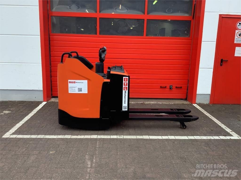Toyota LPE200 Nízkozdvižný vozík
